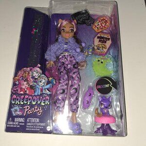 Monster High Clawdeen Wolf Creepover Party pizza Doll. New In Box